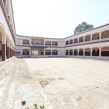Hotel O Murliwala Wedding Palace And Resort Samalkha Exterior foto