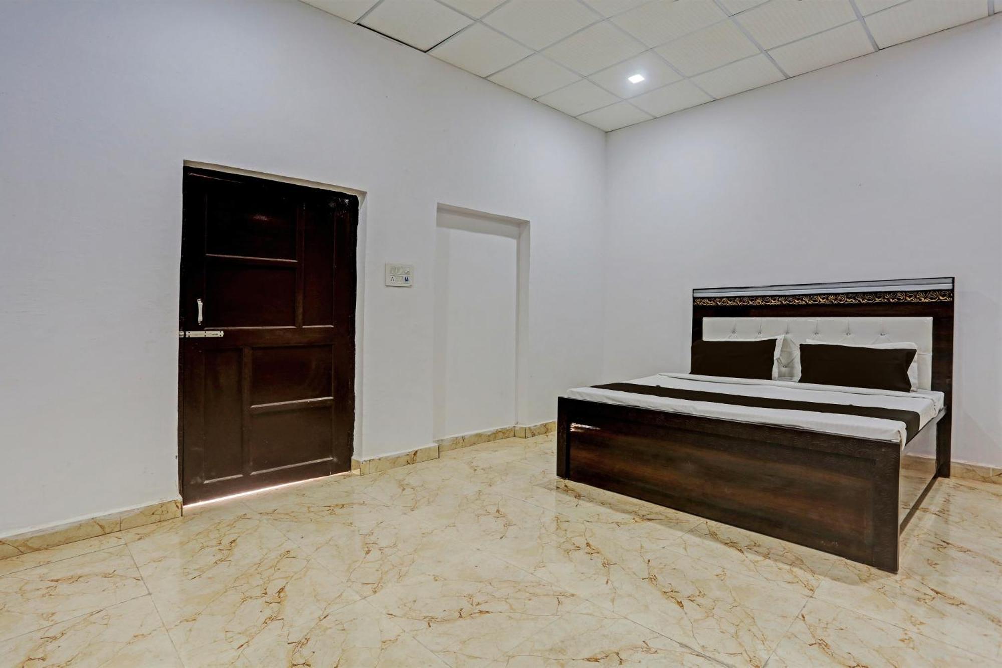 Hotel O Murliwala Wedding Palace And Resort Samalkha Exterior foto