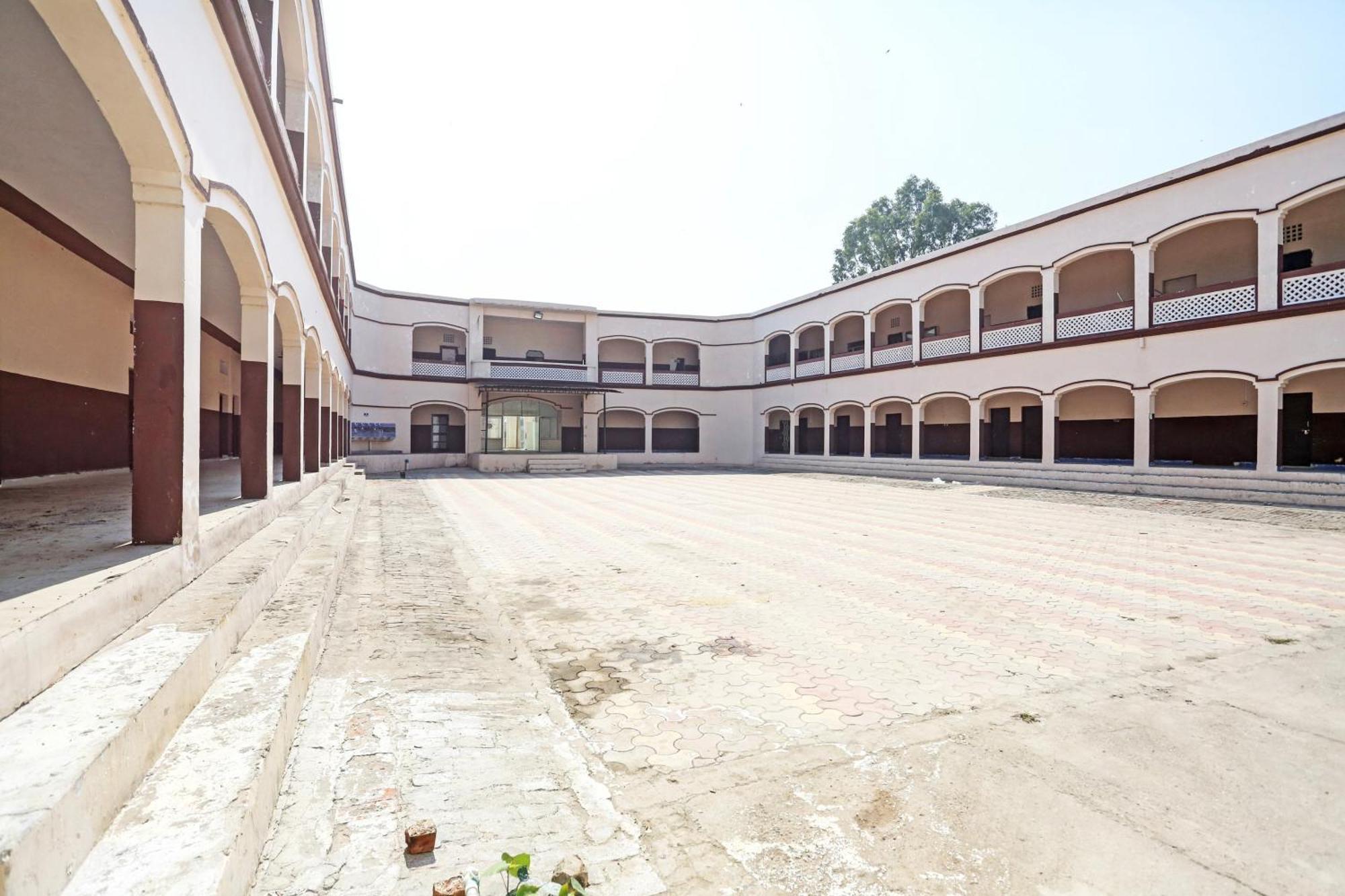 Hotel O Murliwala Wedding Palace And Resort Samalkha Exterior foto