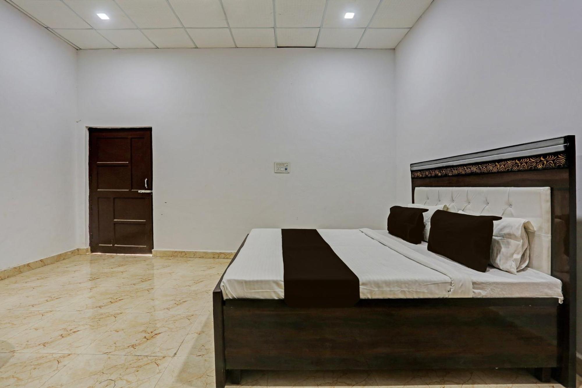 Hotel O Murliwala Wedding Palace And Resort Samalkha Exterior foto